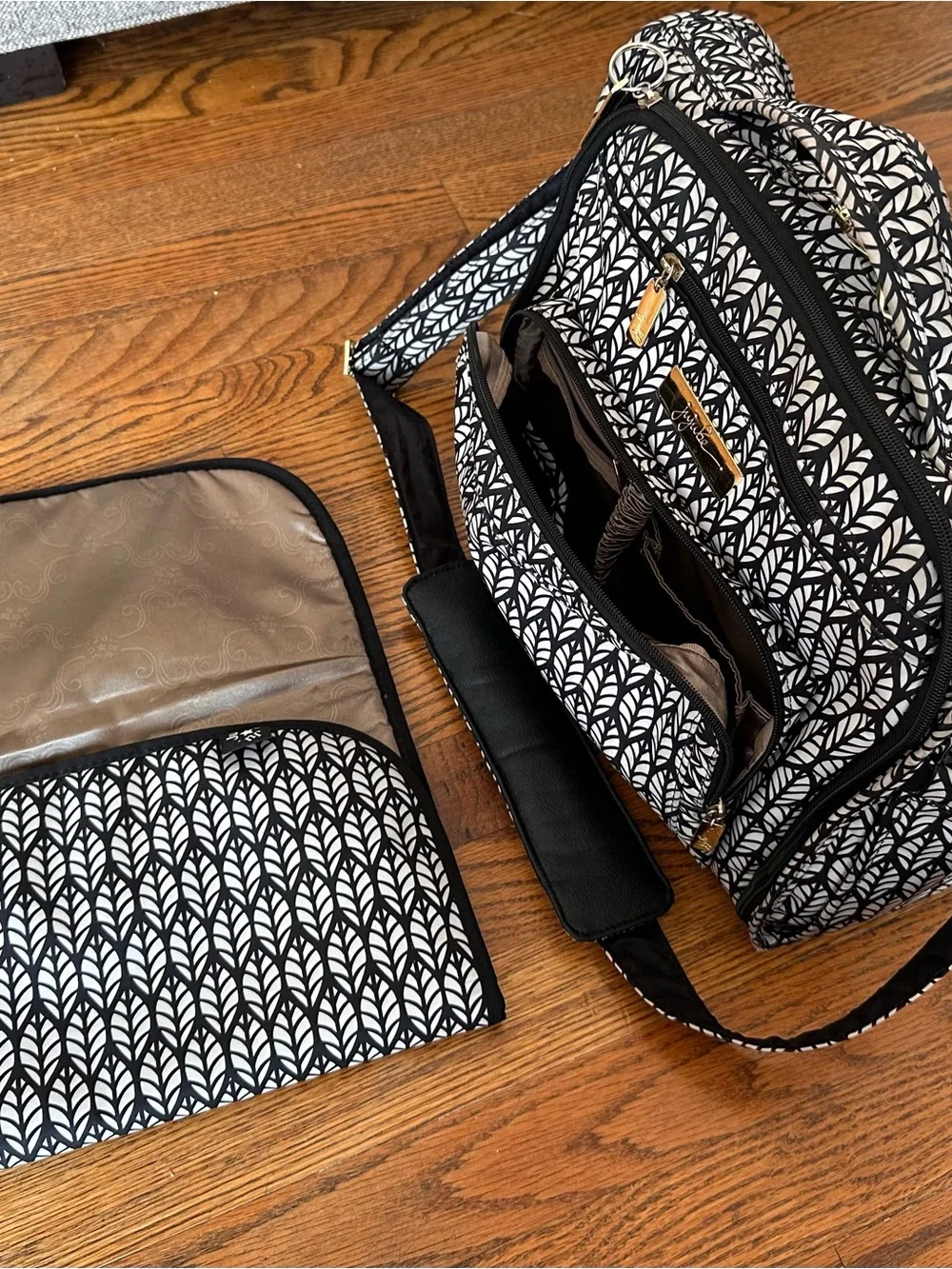 Ju-Ju-Be Black and White Patterned Washable Diaper Bag